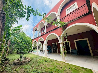 Venta de casa tipo hacienda en Santa Ana, Centro, Mérida