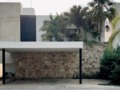 CASA EN VENTA PUNTA LOMA 