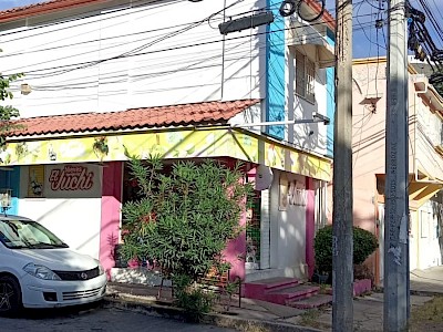 ESPACIO DE 40 M2 PROPIO PARA OFICINA EN EL CENTRO DE TUXTLA CON ALGO DE MOBILIARIO Y CLIMATIZADO EN 1ª. PONIENTE NORTE 822 EN TUXTLA GUTIÉRREZ.