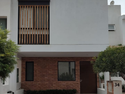 Casa seminueva, San pedro Corregidora 3 recamaras privada