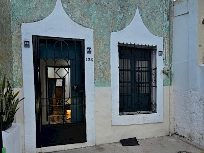 CASA EN VENTA EN AVENIDA ITZAES