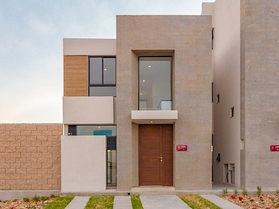 CASA EN VENTA EN ATIA, JURIQUILLA, QUERÉTARO