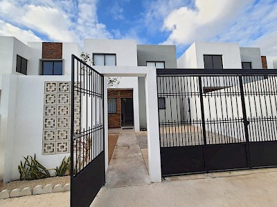 Renta de casa en Puerta de Piedra, Dzityá, Mérida