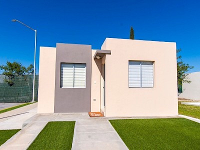 Casa nueva en venta Los Héroes en Monterrey 