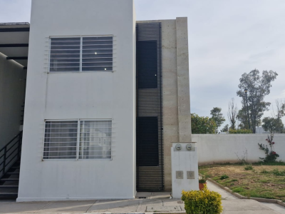 Los Encinos, Departamento planta alta 2 recamaras privada