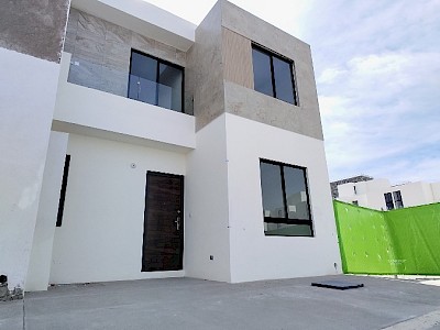  CASA EN VENTA CON RECÁMARA EN PB EN BELLMOND, ZIBATÁ, QUERÉTARO