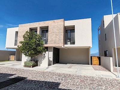  RESIDENCIA CON VISTA PANORÁMICA EN VENTA, TIERRA PURA ZIBATÁ, QUERÉTARO