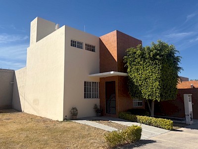 Casa en renta en Real de San Isidro