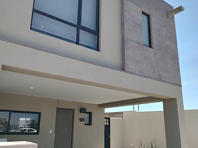 VENTA DE CASAS EN CLUSTER CON CASA CLUB EN CD. MESETA