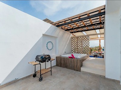 villa amueblada a una cuadra del mar