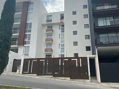 Renta Departamento Lomas del Tec Amueblado