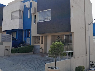 $3,149,000.00 CASA EN PRIVADA, ATIZAPÁN DE ZARAGOZA, EDO.MEX.