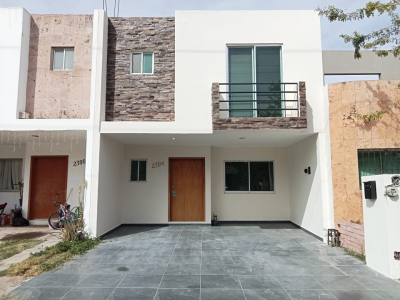 casa en venta en Viveros del Valle, Jardines del Valle, Zapopan