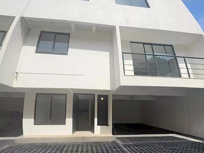 BAJA DE PRECIO  3 CASAS CONDOMICIO COL LETRAN DEL VALLE  A ESTRENAR