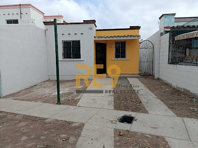 CASA EN VENTA RINCON SANTA ROSA SECTOR BARRANCOS CULIACAN