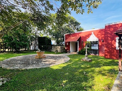 VENTA DE RESIDENCIA QUINTA DE UNA PLANTA EN QUINTAS BASPUL