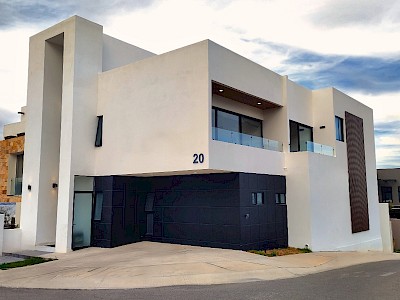 CASA EN ESQUINA CON RECAMARA EN PB, EN JICURI, ZIBATÁ, QUERÉTARO