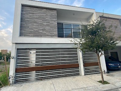 CASA EN VENTA EN LA ENCOMIENDA 