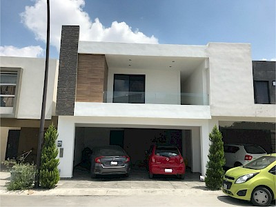 Hermosa casa en renta 