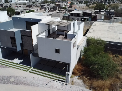 Venta Casa Gran Peñon Terrazas