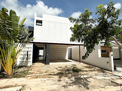 Venta de casa dentro de privada en Conkal, Mérida, Yucatán