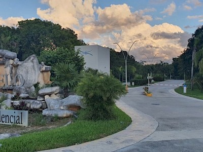 VENTA DE TERRENO EN RESIDENCIAL EL CIELO