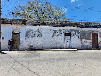 Casona en en centro Con Enorme terreno, para remodelar y hacer un enorme proyecto