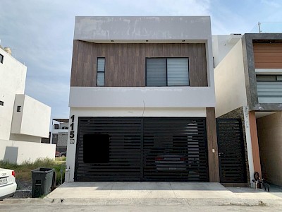CASA EN VENTA EN LA ENCOMIENDA 