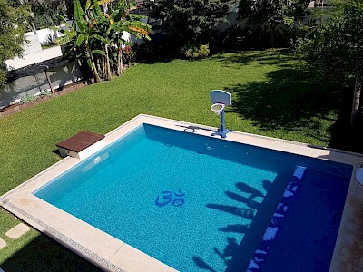 HERMOSA Y AMPLIA CASA EN RENTA EN CANCUN CON ALBERCA PROPIA RESIDENCIAL VILLA MAGNA