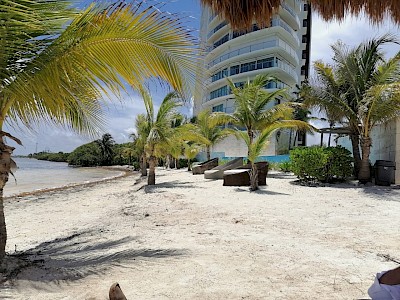 Renta departamento en Torre Península de CANCÚN