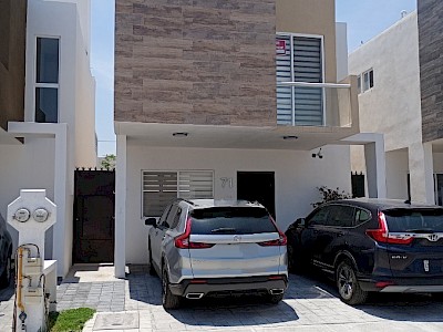 Casa en pedregal del rio - San Juan Del Río