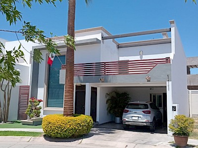 Casa en VENTA en privada Las Villas Residencial, en Los Mochis, Sinaloa.