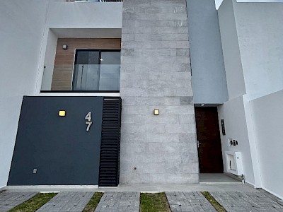 CASA NUVA EN VENTA ENTRECIELOS, ZIBATÁ, QUERÉTARO
