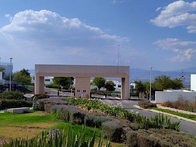 TERRENO PLANO EN VENTA, EN JICURI, ZIBATÁ, QUERÉTARO