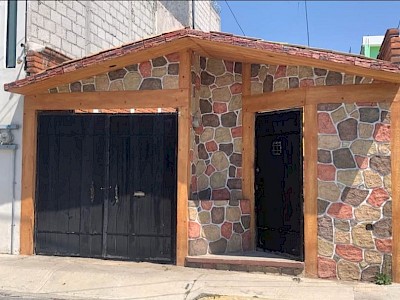 Bonita casa a solo 5 minutos caminando de Plaza Q 