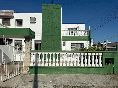 CASA EN RENTA EN FRACC. BRISAS
