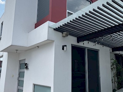 Casa en Renta condominio Anzures, San Mateo Otzacatipan 