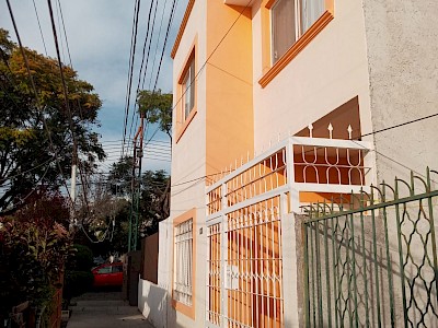 Casa en Venta de 3 habitaciones en Residencial Fuentes (Atrás del Parque Querétaro 2000)