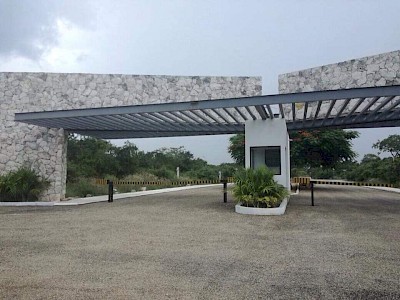 AMPLIO TERRENO EN VENTA EN PRIVADA AL NORTE DE LA CIUDAD